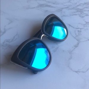 Quay “My Girl” Sunglasses